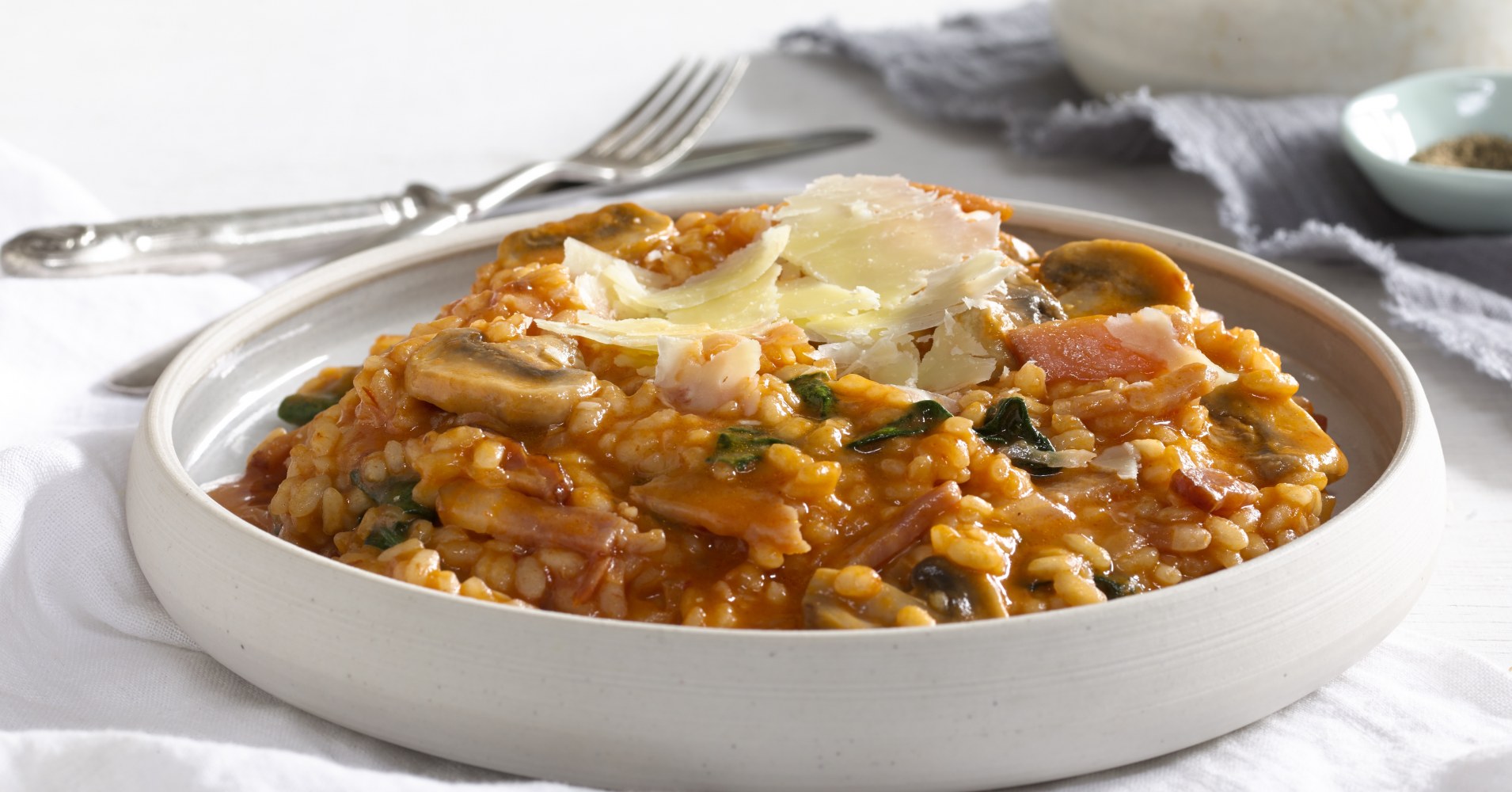 Bacon, Tomato and Spinach Risotto Recipe | myfoodbook | Easy bacon risotto